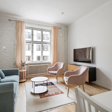 Wehost Fabulous 2Br In Prestigious Punavuori @Iso Roobertinkatu 26 Helsinki Zewnętrze zdjęcie